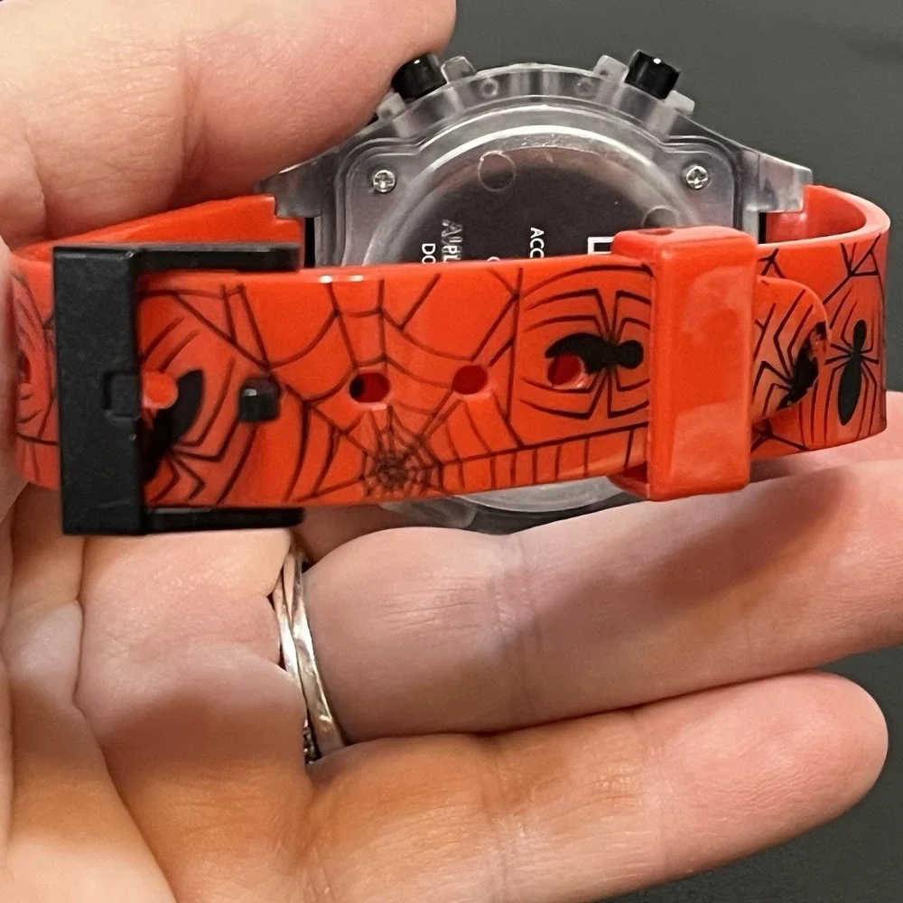 Marvel Spiderman Watch Kids Youth Red Band Plastic Needs Battery Digital Time